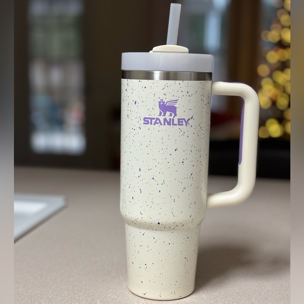 30 oz cream speckled Stanley